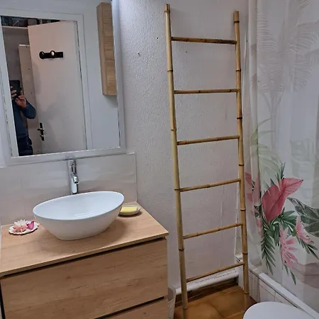 Apartman 4 Personnes Avec Piscine Au Cap D Au Pied Du Port Et 5 Mn A Pied De La Du Mole