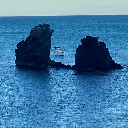 4 Personnes Avec Piscine Au Cap D Au Pied Du Port Et 5 Mn A Pied De La Du Mole Apartment *