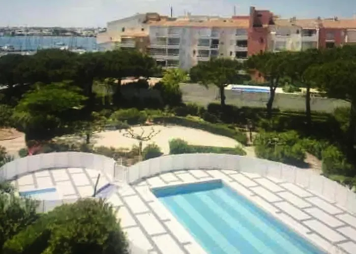 4 Personnes Avec Piscine Au Cap D Au Pied Du Port Et 5 Mn A Pied De La Du Mole Apartment
