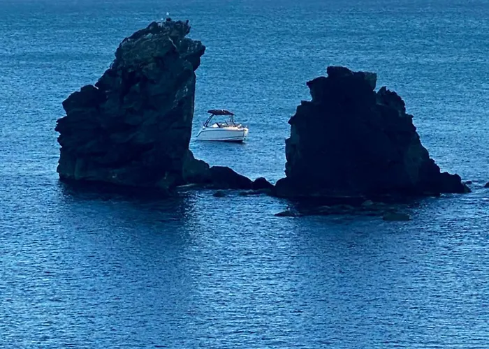 4 Personnes Avec Piscine Au Cap D Au Pied Du Port Et 5 Mn A Pied De La Du Mole Apartment *